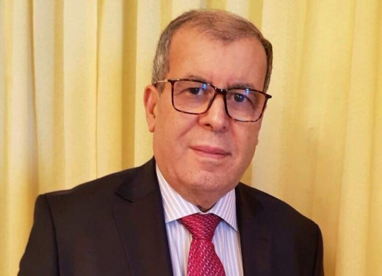 عبدالحفيظ الهرقام متحدثا  عن التظاهرة .. المهرجان العربي للإذاعة والتلفزيون بدأ بمسابقة وحيدة وندوة فكرية